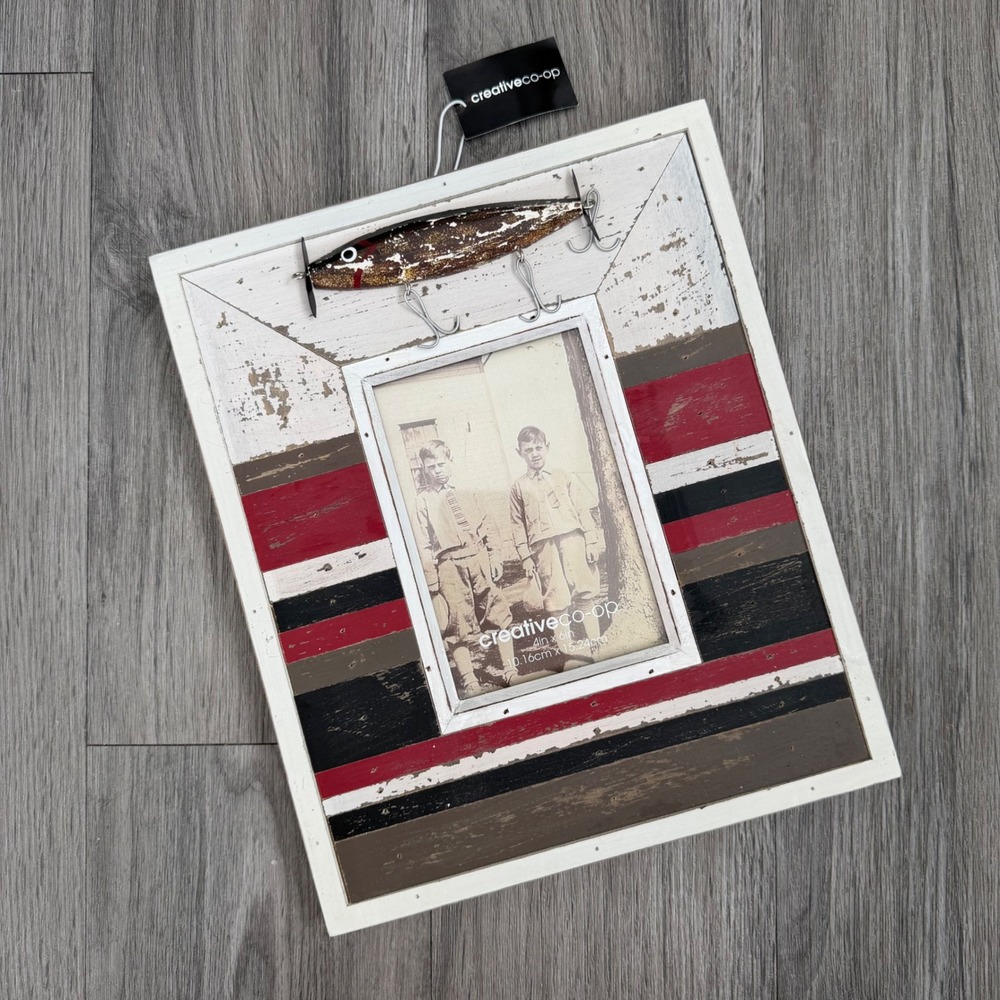 Creative Co-Op Rustic Fishing Lure 4x6 Photo Frame Distressed Wood Lake Cabin